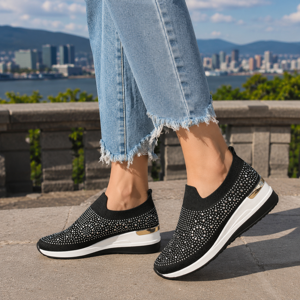 Ballerines pour femmes avec strass et semelle compensée