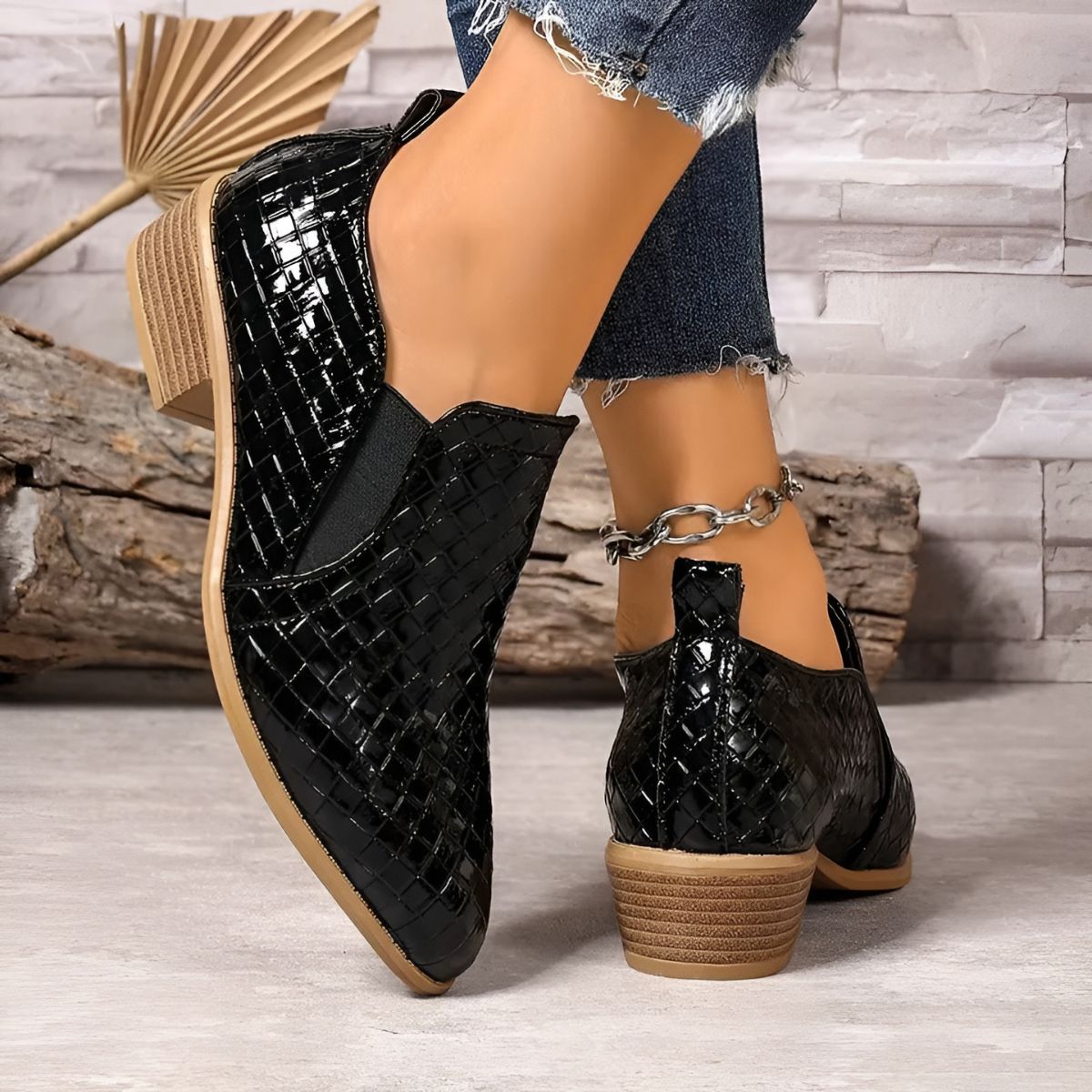 Avelin Lyon | Derbies femme à laçage classique