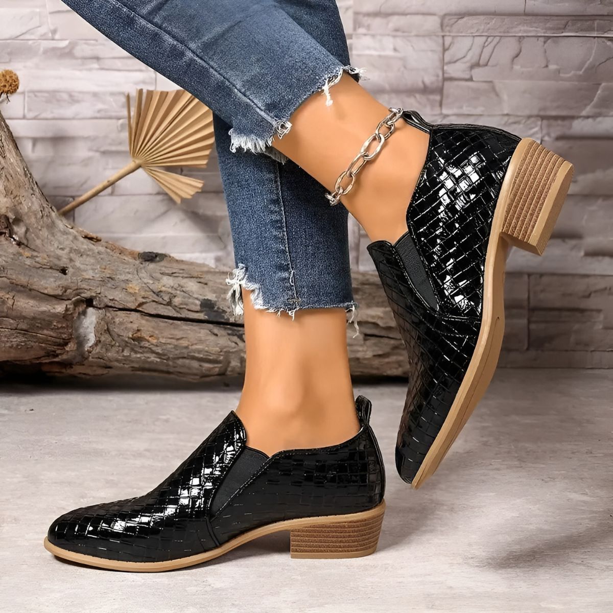 Avelin Lyon | Derbies femme à laçage classique