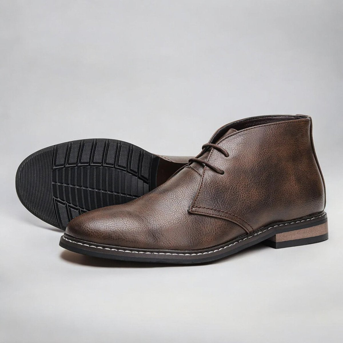 Avelin Lyon | Bottines chukka homme à laçage court