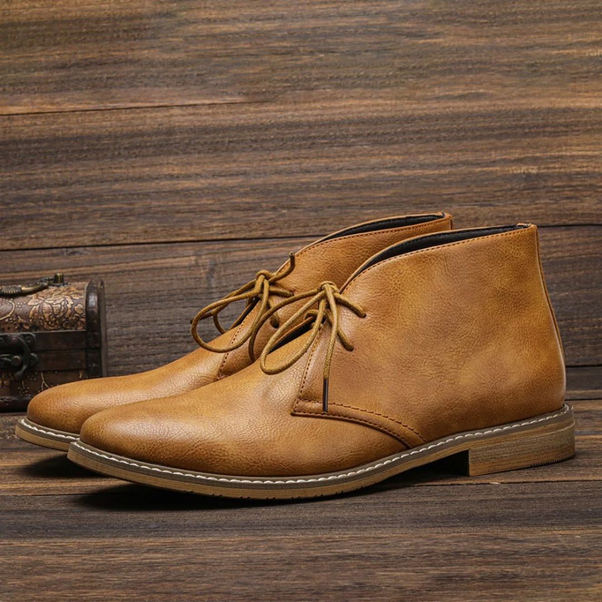 Avelin Lyon | Bottines chukka homme à laçage court