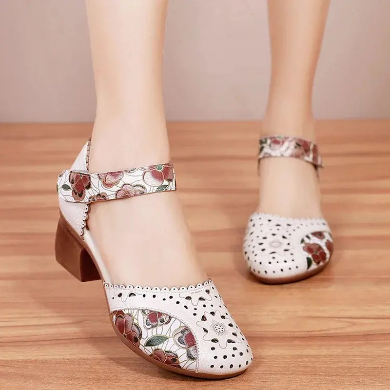 Chaussures Femme Talon Bloc Cuir Ajouré Bride Velcro Florale Rétro