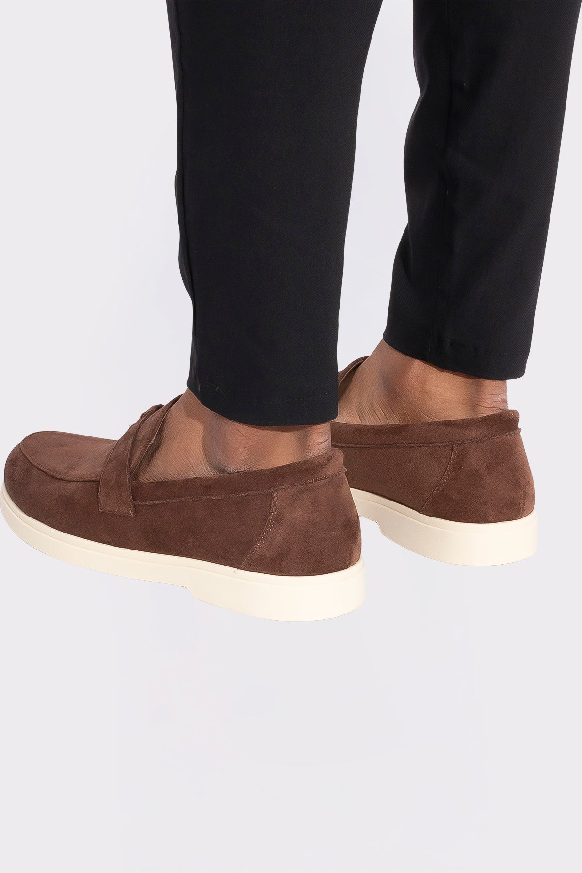 THE RAVELLO ESSENTIAL LOAFER
