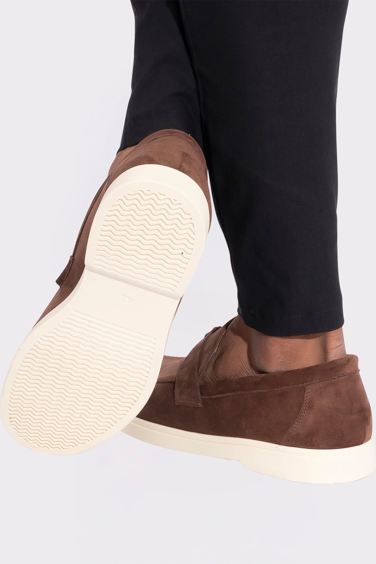 THE RAVELLO ESSENTIAL LOAFER